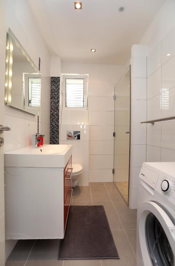 Apartments Vida Трогір Екстер'єр фото