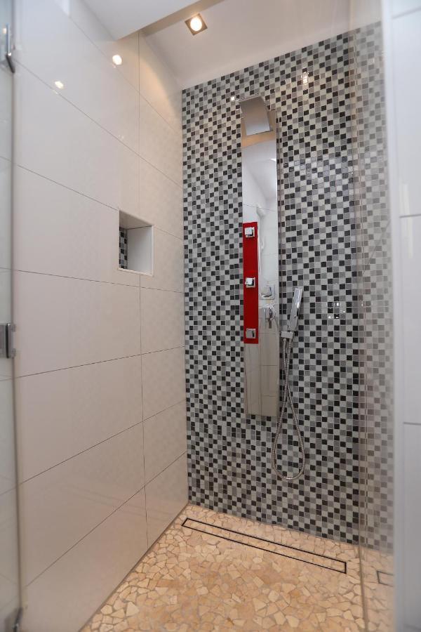 Apartments Vida Трогір Екстер'єр фото