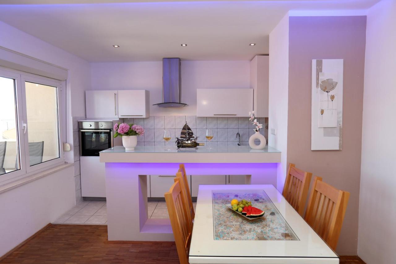 Apartments Vida Трогір Екстер'єр фото