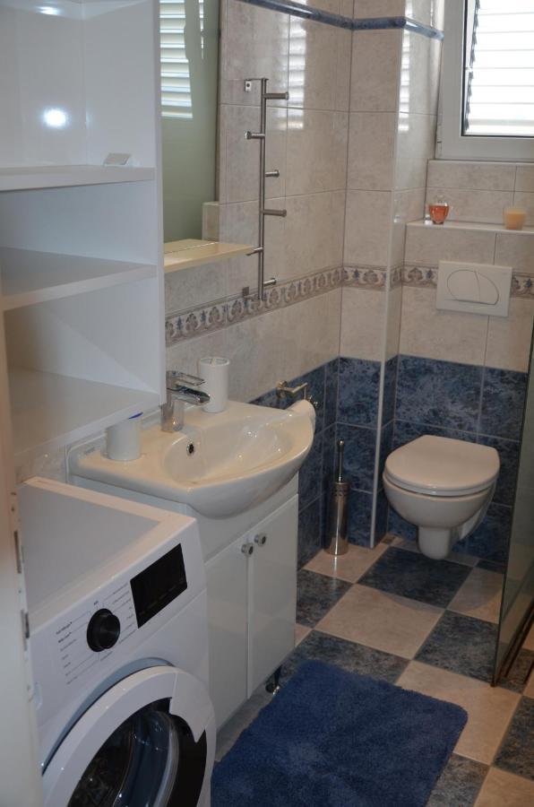 Apartments Vida Трогір Екстер'єр фото