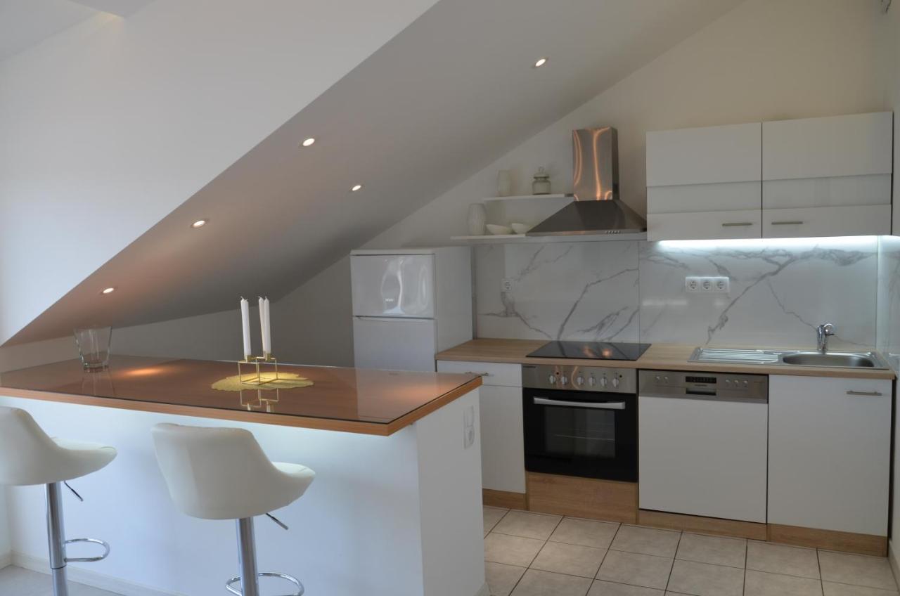 Apartments Vida Трогір Екстер'єр фото